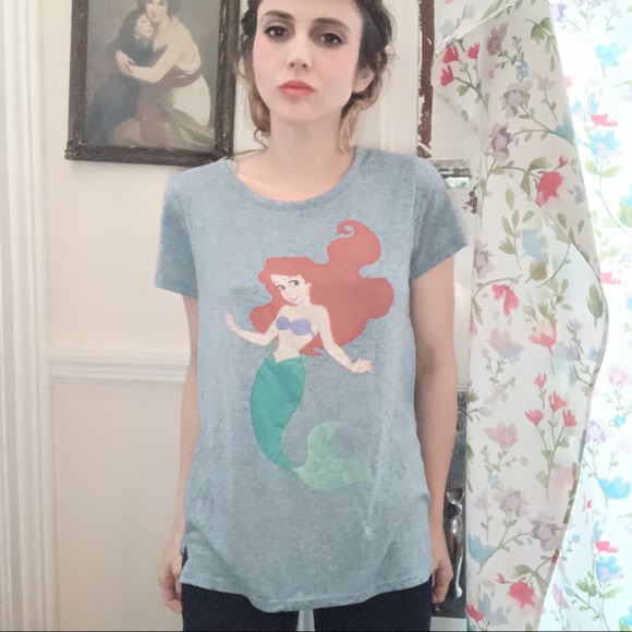 Hot Topic Tops - The little mermaid Ariel shirt 🧜🏽♀️
